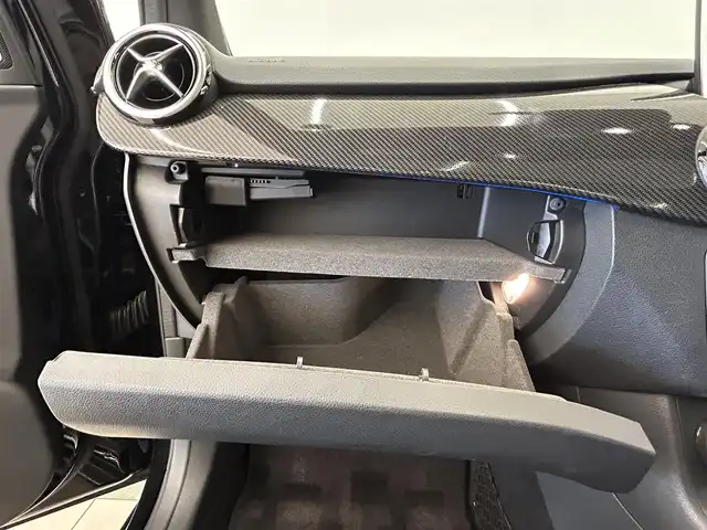 メルセデス・ベンツ Ｂ２５０ 岡山県 2015(平27)年 3.8万km コスモスブラック パノラマガラスＳＲ　/ｈａｒｍａｎ／ｋａｒｄｏｎ　/デイタイムライト　/ＬＥＤヘッドライト　/純正メモリナビ　/フルセグＴＶ　/バックカメラ　/パーキングアシスト/シートヒーター　/前後ドラレコ/ドアバイザー/レーダークルーズコントロール/ESP/衝突防止アシストプラス/アテンションアシスト/BSA/LKA/キーレスゴー/アイドリングストップ