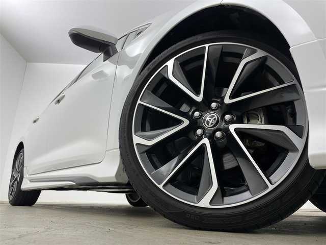 トヨタ カローラ スポーツ ハイブリッドG Z 岡山県 2020(令2)年 3.4万km プラチナホワイトパールマイカ モデリスタエアロ（フロント・サイド・リア）/ワンオーナー/純正9インチナビ/【フルセグ/Bluetooth/DVD】/純正18インチアルミホイール+サマータイヤ：装着/レーダークルーズコントロール/ビルトインETC/LEDヘッドライト（AUTO機能付き）/シートヒーター/横滑り防止機能/衝突軽減システム/車線逸脱防止システム/社外ドライブレコーダー/スマートキー/プッシュスタート/コーナーセンサー/純正フロアマット/ブラインドスポットモニター/USB接続