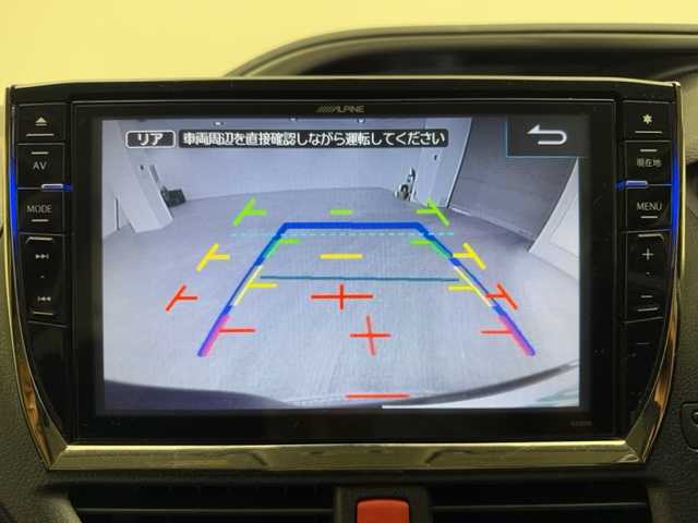 トヨタ ヴォクシー ZS 煌 兵庫県 2015(平27)年 9.2万km ブラック ALPINEナビ/（CD/DVD/Bluetooth/フルセグTV）/・EX1000/バックカメラ/横滑り防止装置/MTモード付AT/両側パワースライドドア/LEDヘッドライト/オートライト/ビルトインETC/アイドリングストップ/プッシュスタート/スマートキー/純正フロアマット/3列シート/ウォークスルー