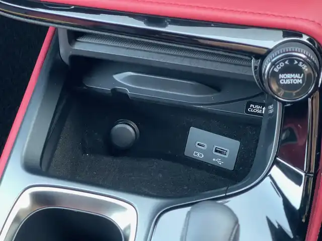 レクサス ＮＸ 350h Fスポーツ 山梨県 2023(令5)年 1.9万km ホワイトノーヴァガラスフレーク Pサンルーフ /三眼LED /赤黒革 /全周囲カメラ/OP20インチ/橙キャリパー/シートヒーター/ベンチレーション/Pシート/ACC/BSA/Pバックドア/置き型充電/BT/ミラーキャスト/フルセグ/取説/記録簿/ETC2.0/スペアキー