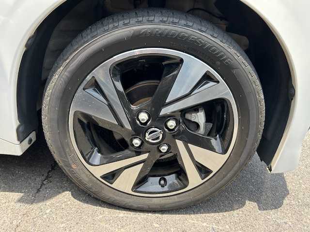 日産 ルークス HWS Gターボ プロパイロットED 大阪府 2021(令3)年 1.2万km ホワイトパール プロパイロット/横滑り防止装置/レーンキープアシスト/コーナーセンサー/衝突被害軽減システム/ABS/エマージェンシーブレーキ/クリアランスソナー/電子パーキングブレーキ/ステアリングスイッチ/シートヒーター/オートライト/オートハイビーム/純正アルミホイール/純正フロアマット/ドアバイザー/両側パワースライドドア/スマートキー（2本）