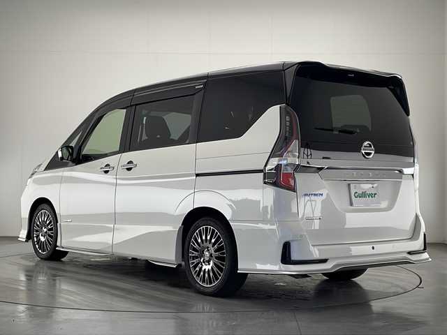 日産 セレナ オーテック スポーツスペック 宮崎県 2020(令2)年 2.5万km ブリリアントホワイトパール 2トーン プロパイロット/エマージェンシーブレーキ/ＬＤＷ（車線逸脱警報）/ＬＤＰ（車線逸脱防止支援）/BSW(後側方車両検知警報）/BSI（後側方衝突防止支援）/クロストラフィックアラート/クリアランスソナー/オートマチックハイビーム/速度標識表示/道路標識表示/インテリジェントルームミラー/純正10インチSDナビ/フルセグTV/CD/DVD/Bluetooth/アラウンドビューモニター/両側パワースライドドア/ハンズフリーオートスライドドア/防水シート/LEDヘッドライト/ドライブレコーダー/AUTECH専用16インチAW