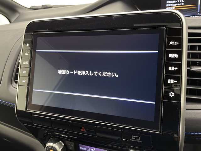日産 セレナ オーテック スポーツスペック 宮崎県 2020(令2)年 2.5万km ブリリアントホワイトパール 2トーン プロパイロット/エマージェンシーブレーキ/ＬＤＷ（車線逸脱警報）/ＬＤＰ（車線逸脱防止支援）/BSW(後側方車両検知警報）/BSI（後側方衝突防止支援）/クロストラフィックアラート/クリアランスソナー/オートマチックハイビーム/速度標識表示/道路標識表示/インテリジェントルームミラー/純正10インチSDナビ/フルセグTV/CD/DVD/Bluetooth/アラウンドビューモニター/両側パワースライドドア/ハンズフリーオートスライドドア/防水シート/LEDヘッドライト/ドライブレコーダー/AUTECH専用16インチAW