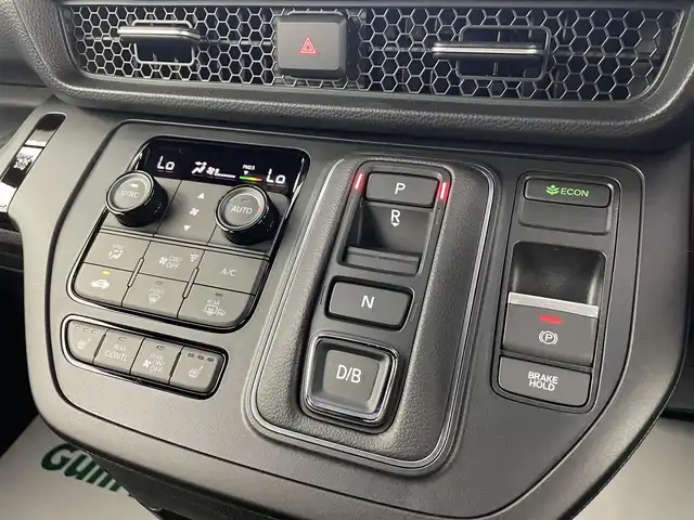 ホンダ ステップワゴン スパーダ eHEV 埼玉県 2025(令7)年 0.1千km クリスタルブラックパール 登録済未使用車 純正11.4型ナビ TV DVD BSM　レーダークルーズコントロール　コーナーセンサー　レーンアシスト　シートヒーター　電動リアゲート　バックカメラ　両側電動　ハーフレザーシート　禁煙車