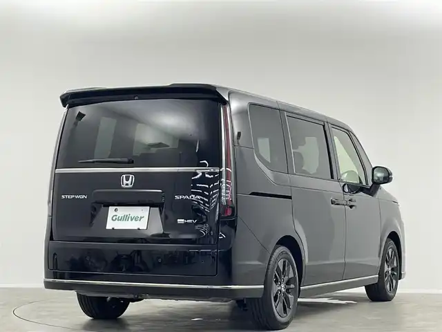 ホンダ ステップワゴン スパーダ eHEV 埼玉県 2025(令7)年 0.1千km クリスタルブラックパール 登録済未使用車 純正11.4型ナビ TV DVD BSM　レーダークルーズコントロール　コーナーセンサー　レーンアシスト　シートヒーター　電動リアゲート　バックカメラ　両側電動　ハーフレザーシート　禁煙車