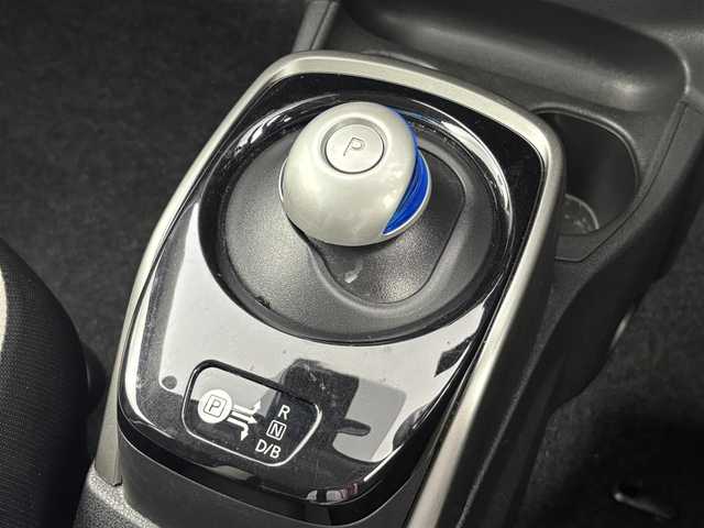 日産 ノート e－パワー X 福井県 2019(令1)年 4.2万km ダークメタルグレー carrozzeriaナビ/CD/DVD/Bluetooth/TV/バックカメラ/レーンキープアシスト/横滑り防止装置/オートライト/スマートキー/ETC