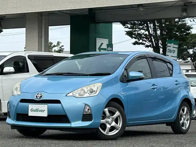 トヨタ アクア S 宮城県 2012(平24)年 14.4万km クールソーダメタリック メモリナビ/ＤＶＤ／ＣＤ／Ｂｌｕｅｔｏｏｔｈ/フルセグＴＶ/クルーズコントロール/オートライト/アイドリングストップ/シートヒーター/純正フロアマット/ハロゲンヘッドライト