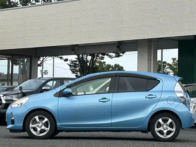 トヨタ アクア S 宮城県 2012(平24)年 14.4万km クールソーダメタリック メモリナビ/ＤＶＤ／ＣＤ／Ｂｌｕｅｔｏｏｔｈ/フルセグＴＶ/クルーズコントロール/オートライト/アイドリングストップ/シートヒーター/純正フロアマット/ハロゲンヘッドライト