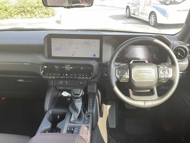 トヨタ ランドクルーザー ２５０ VX ファーストエディション 香川県 2024(令6)年 1.5万km ベージュ コネクティッドナビ対応ディスプレイ／フルセグＴＶ／全方位カメラ／サンルーフ／ブラインドスポットモニター／パワーバックドア／シートヒーター／シートベンチレーション／レーダークルーズ／オートマチックハイビーム／ＥＴＣ