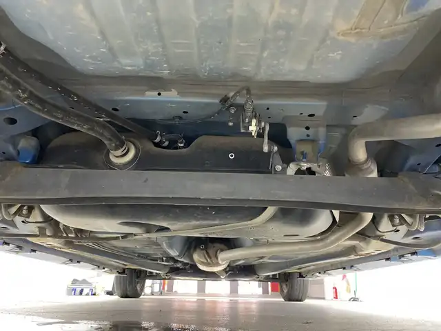 スズキ スペーシア カスタム HYBRID XS 愛知県 2018(平30)年 4.3万km ブリスクブルーM 純正7インチＳＤナビ(KXM-E503W)/フルセグ/ＣＤ/ＤＶＤ/Ｂｌｕｅｔｏｏｔｈ　/バックカメラ/ドライブレコーダー　/両側パワースライドドア　　/衝突軽減ブレーキ　/レーンキープアシスト　/ハーフレザーシート　/運転席シートヒーター/LEDヘッドライト/純正15インチアルミホイール/革巻きステアリング/リアスリムサーキュレーター/パーソナルテーブルリア左右/スマートキー