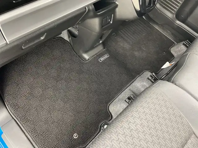 スズキ スペーシア カスタム HYBRID XS 愛知県 2018(平30)年 4.3万km ブリスクブルーM 純正7インチＳＤナビ(KXM-E503W)/フルセグ/ＣＤ/ＤＶＤ/Ｂｌｕｅｔｏｏｔｈ　/バックカメラ/ドライブレコーダー　/両側パワースライドドア　　/衝突軽減ブレーキ　/レーンキープアシスト　/ハーフレザーシート　/運転席シートヒーター/LEDヘッドライト/純正15インチアルミホイール/革巻きステアリング/リアスリムサーキュレーター/パーソナルテーブルリア左右/スマートキー