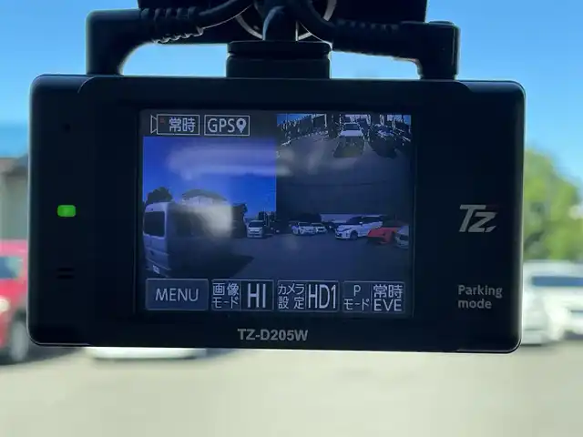 トヨタ ルーミー カスタムG 道央・札幌 2022(令4)年 4.2万km ブラックマイカメタリック ・４WD/・ワンオーナー/・衝突軽減ブレーキ/・寒冷地仕様/・両側パワースライドドア/・純正SDナビ/　CD＆BT＆SD＆TV/・バックカメラ/・コーナーセンサー/・レーンキープアシスト/・レーダークルーズコントロール/・アイドリングストップ/・純正エンジンスターター/・シートヒーター/・オートエアコン/・オートライト/・オートリトラミラー/・プッシュスタート/・スマートキー/・ワイパー熱線/・前後ドライブレコーダー/・ビルトインETC/・ステアリングスイッチ/・ハンズフリー/・純正フロアマット/・ドアバイザー/・ウィンカーミラー/・フォグライト/・LEDヘッドライト