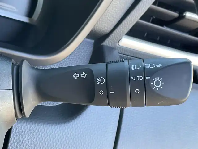 トヨタ ルーミー カスタムG 道央・札幌 2022(令4)年 4.2万km ブラックマイカメタリック ・４WD/・ワンオーナー/・衝突軽減ブレーキ/・寒冷地仕様/・両側パワースライドドア/・純正SDナビ/　CD＆BT＆SD＆TV/・バックカメラ/・コーナーセンサー/・レーンキープアシスト/・レーダークルーズコントロール/・アイドリングストップ/・純正エンジンスターター/・シートヒーター/・オートエアコン/・オートライト/・オートリトラミラー/・プッシュスタート/・スマートキー/・ワイパー熱線/・前後ドライブレコーダー/・ビルトインETC/・ステアリングスイッチ/・ハンズフリー/・純正フロアマット/・ドアバイザー/・ウィンカーミラー/・フォグライト/・LEDヘッドライト