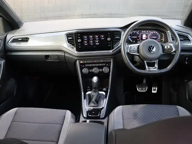 フォルクスワーゲン Ｔ－ロック TDI Rライン 宮城県 2021(令3)年 5.2万km 白 デジタルコクピット/純正ナビ/・Bluetooth・タイプC/・appleCarplay・androidauto・mirrorlink/ＩＱドライブ/・アダプティブクルーズコントロール/・フロントアシスト/・ブラインドスポットアシスト/・レーンキープアシスト/・疲労検知システム/バックカメラ/パワーテールゲート/パドルシフト/オートブレーキホールド/オートハイビーム/デュアルオートエアコン/アイドリングストップ/スマートキー・プッシュスタート/純正１９インチＡＷ/ルーフレール/ＬＥＤヘッドライト