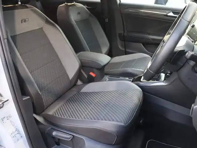 フォルクスワーゲン Ｔ－ロック TDI Rライン 宮城県 2021(令3)年 5.2万km 白 デジタルコクピット/純正ナビ/・Bluetooth・タイプC/・appleCarplay・androidauto・mirrorlink/ＩＱドライブ/・アダプティブクルーズコントロール/・フロントアシスト/・ブラインドスポットアシスト/・レーンキープアシスト/・疲労検知システム/バックカメラ/パワーテールゲート/パドルシフト/オートブレーキホールド/オートハイビーム/デュアルオートエアコン/アイドリングストップ/スマートキー・プッシュスタート/純正１９インチＡＷ/ルーフレール/ＬＥＤヘッドライト