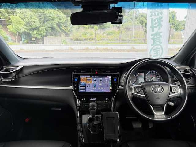 トヨタ ハリアー エレガンス 大阪府 2017(平29)年 7.4万km ホワイトパールクリスタルシャイン /禁煙車//ワンオーナー//アルパイン10インチナビ・フルセグTV・AM・FM・ブルートゥース接続・HDMI//パノラマサンルーフ//モデリスタエアロ(F.S.R)//TANABE車高調//社外19インチアルミホイール//本革巻ステアリング//ハーフレザーシート//LEDヘッドライト//レーダークルーズコントロール//LDA//ETC//保証書//取扱説明書//スペアキー