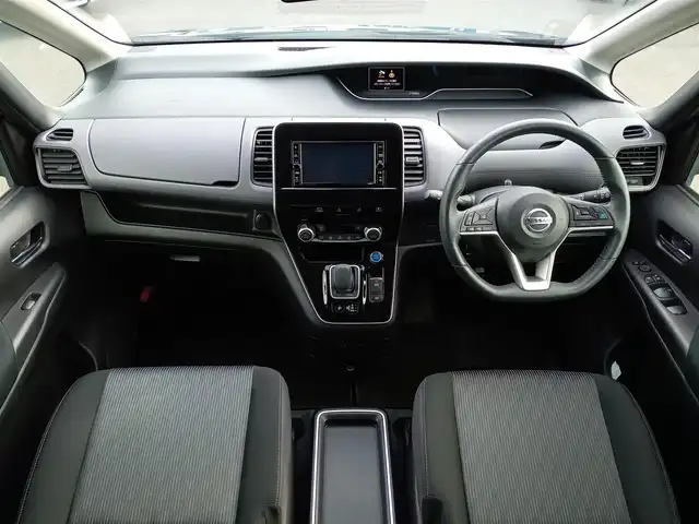 日産 セレナ e－パワー ハイウェイスター 福井県 2020(令2)年 2.2万km ダイヤモンドブラック 純正ディーラーオプションナビ/・（フルセグTV/CD/DVD/Bluetooth）/フリップダウンモニター/全方位カメラ/ETC/両側パワースライドドア/前方衝突予測警報/ブラインドスポットモニター/プロパイロット/パーキングアシスト/デジタルインナーミラー/オートLEDライト/純正15インチAW/純正フロアマット/スマートキー