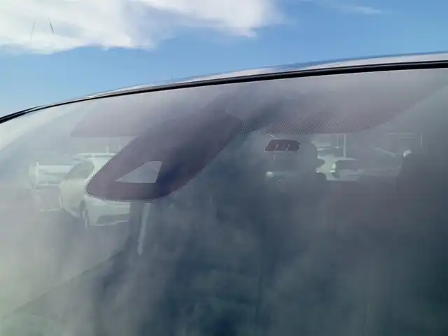 日産 セレナ e－パワー ハイウェイスター 福井県 2020(令2)年 2.2万km ダイヤモンドブラック 純正ディーラーオプションナビ/・（フルセグTV/CD/DVD/Bluetooth）/フリップダウンモニター/全方位カメラ/ETC/両側パワースライドドア/前方衝突予測警報/ブラインドスポットモニター/プロパイロット/パーキングアシスト/デジタルインナーミラー/オートLEDライト/純正15インチAW/純正フロアマット/スマートキー