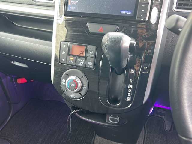 ダイハツ タント カスタム RS トップED SA 長野県 2015(平27)年 14.8万km ファイアークォーツレッドM (株)IDOMが運営する【じしゃロン長野店】の自社ローン対象車両になります。こちらは現金ご利用時の価格です。自社ローンご希望の方は別途その旨お申付け下さい。/4WD/ターボ/純正ナビ/バックカメラ/フルセグTB/Bluetooth