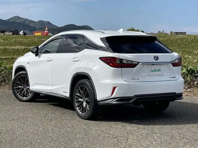 レクサス ＲＸ 450h Fスポーツ 新潟県 2016(平28)年 3.9万km ホワイトノーヴァガラスフレーク 4WD/純正メモリナビ/CD/DVD/BD/BT/フルセグテレビ/バックカメラ/ETC2.0/ドライブレコーダー/サンルーフ/衝突被害軽減ブレーキ/レーンキープアシスト/クルーズコントロール/革シート/パワーシート/シートヒーター /エアシート/ステアリングヒーター/ステアリングスイッチ/パドルシフト/パワーバックドア/コーナーセンサー/スマートキー/プッシュスタート/LEDライト/オートライト/オートハイビーム/フォグランプ/純正20インチアルミホイール