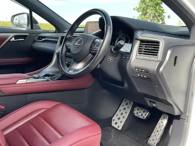 レクサス ＲＸ 450h Fスポーツ 新潟県 2016(平28)年 3.9万km ホワイトノーヴァガラスフレーク 4WD/純正メモリナビ/CD/DVD/BD/BT/フルセグテレビ/バックカメラ/ETC2.0/ドライブレコーダー/サンルーフ/衝突被害軽減ブレーキ/レーンキープアシスト/クルーズコントロール/革シート/パワーシート/シートヒーター /エアシート/ステアリングヒーター/ステアリングスイッチ/パドルシフト/パワーバックドア/コーナーセンサー/スマートキー/プッシュスタート/LEDライト/オートライト/オートハイビーム/フォグランプ/純正20インチアルミホイール