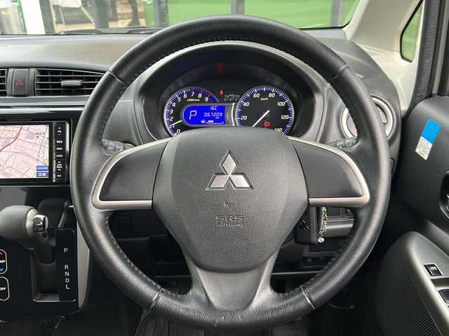 三菱 ｅＫカスタム T e－アシスト 岐阜県 2015(平27)年 6.8万km シルキーホワイト 登録時走行距離67209km/社外ナビ/バックモニター/フルセグテレビ/ドライブレコーダー/ターボチャージャー/LEDヘッドライト/スマートキー/プッシュスタート/オートライト/純正アルミホイール/純正フロアマット/禁煙車/ipod接続/ドアバイザー