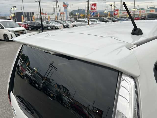 三菱 ｅＫカスタム T e－アシスト 岐阜県 2015(平27)年 6.8万km シルキーホワイト 登録時走行距離67209km/社外ナビ/バックモニター/フルセグテレビ/ドライブレコーダー/ターボチャージャー/LEDヘッドライト/スマートキー/プッシュスタート/オートライト/純正アルミホイール/純正フロアマット/禁煙車/ipod接続/ドアバイザー