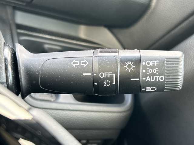 ホンダ Ｎ ＢＯＸ カスタム L スタイル+ブラック 福岡県 2023(令5)年 1.6万km プラチナホワイトパール 純正9型ナビ（BT/フルセグ/DISC)/Bカメラ/両側パワースライドドア/レーダークルーズコントロール/LEDヘッドライト/オートライト/フォグランプ/シートテーブル/無限フロアマット/純正14インチAW/アイドリングストップ/横滑り防止装置/後方コーナーセンサー/レーンキープアシスト/衝突被害軽減システム/後席サンシェード/ステアリングスイッチ/電動パーキングブレーキ/ISOFIX/プラズマクラスター/スマートキー/ETC/保証書/取扱説明書