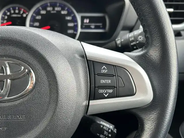 トヨタ タンク カスタムG S 島根県 2017(平29)年 2.7万km ブラックマイカ/マゼンダベリーメタリック 登録時走行距離26235km/ワンオーナー/純正ナビ(Bluetooth/AM/FM/CD/DVD)/フルセグテレビ/前後コーナーセンサー/バックカメラ/両側パワースライドドア/クルーズコントロール/レーンキープアシスト/横滑り防止装置/衝突被害軽減ブレーキ/社外14インチアルミホイール/純正フロアマット/オートライト/LEDヘッドライト/ウィンカーミラー/プッシュスタート/スマートキー(スペアキー×1)/ETC/ドライブレコーダー/禁煙車/取扱説明書/保証書