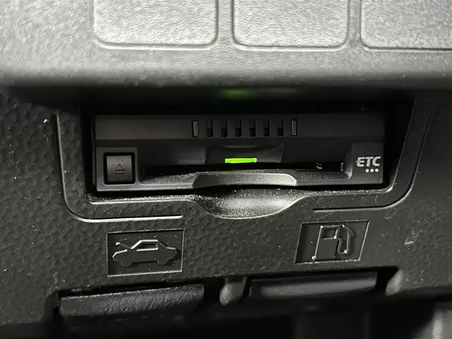 トヨタ タンク カスタムG S 島根県 2017(平29)年 2.7万km ブラックマイカ/マゼンダベリーメタリック 登録時走行距離26235km/ワンオーナー/純正ナビ(Bluetooth/AM/FM/CD/DVD)/フルセグテレビ/前後コーナーセンサー/バックカメラ/両側パワースライドドア/クルーズコントロール/レーンキープアシスト/横滑り防止装置/衝突被害軽減ブレーキ/社外14インチアルミホイール/純正フロアマット/オートライト/LEDヘッドライト/ウィンカーミラー/プッシュスタート/スマートキー(スペアキー×1)/ETC/ドライブレコーダー/禁煙車/取扱説明書/保証書