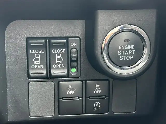 トヨタ タンク カスタムG S 島根県 2017(平29)年 2.7万km ブラックマイカ/マゼンダベリーメタリック 登録時走行距離26235km/ワンオーナー/純正ナビ(Bluetooth/AM/FM/CD/DVD)/フルセグテレビ/前後コーナーセンサー/バックカメラ/両側パワースライドドア/クルーズコントロール/レーンキープアシスト/横滑り防止装置/衝突被害軽減ブレーキ/社外14インチアルミホイール/純正フロアマット/オートライト/LEDヘッドライト/ウィンカーミラー/プッシュスタート/スマートキー(スペアキー×1)/ETC/ドライブレコーダー/禁煙車/取扱説明書/保証書