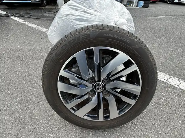 トヨタ タンク カスタムG S 島根県 2017(平29)年 2.7万km ブラックマイカ/マゼンダベリーメタリック 登録時走行距離26235km/ワンオーナー/純正ナビ(Bluetooth/AM/FM/CD/DVD)/フルセグテレビ/前後コーナーセンサー/バックカメラ/両側パワースライドドア/クルーズコントロール/レーンキープアシスト/横滑り防止装置/衝突被害軽減ブレーキ/社外14インチアルミホイール/純正フロアマット/オートライト/LEDヘッドライト/ウィンカーミラー/プッシュスタート/スマートキー(スペアキー×1)/ETC/ドライブレコーダー/禁煙車/取扱説明書/保証書