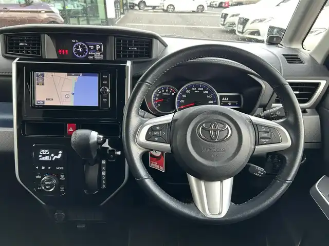 トヨタ タンク カスタムG S 島根県 2017(平29)年 2.7万km ブラックマイカ/マゼンダベリーメタリック 登録時走行距離26235km/ワンオーナー/純正ナビ(Bluetooth/AM/FM/CD/DVD)/フルセグテレビ/前後コーナーセンサー/バックカメラ/両側パワースライドドア/クルーズコントロール/レーンキープアシスト/横滑り防止装置/衝突被害軽減ブレーキ/社外14インチアルミホイール/純正フロアマット/オートライト/LEDヘッドライト/ウィンカーミラー/プッシュスタート/スマートキー(スペアキー×1)/ETC/ドライブレコーダー/禁煙車/取扱説明書/保証書