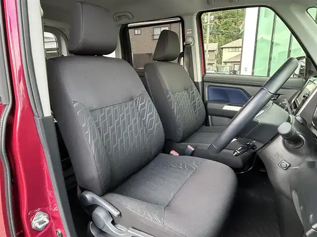 トヨタ タンク カスタムG S 島根県 2017(平29)年 2.7万km ブラックマイカ/マゼンダベリーメタリック 登録時走行距離26235km/ワンオーナー/純正ナビ(Bluetooth/AM/FM/CD/DVD)/フルセグテレビ/前後コーナーセンサー/バックカメラ/両側パワースライドドア/クルーズコントロール/レーンキープアシスト/横滑り防止装置/衝突被害軽減ブレーキ/社外14インチアルミホイール/純正フロアマット/オートライト/LEDヘッドライト/ウィンカーミラー/プッシュスタート/スマートキー(スペアキー×1)/ETC/ドライブレコーダー/禁煙車/取扱説明書/保証書