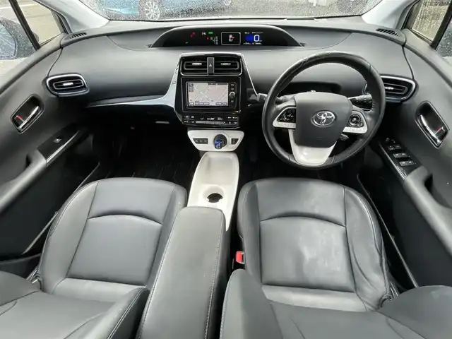 トヨタ プリウス A ツーリングセレクション 新潟県 2016(平28)年 9.5万km グレーメタリック ワンオーナー/社外ホイールスタッドレス装着/純正ホイール夏タイヤ車載/メモリナビ/ワンセグテレビ/バックカメラ/クルーズコントロール/ドアバイザー/プッシュスタート/ETC/純正フロアマット/スペアキー1個
