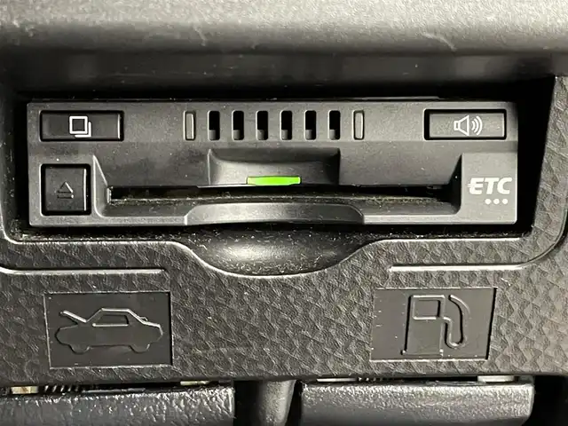 トヨタ ルーミー カスタムG－T 熊本県 2017(平29)年 3.4万km マゼンタベリーマイカM 純正9インチナビNSZT-Y66T/　（CD/DVD/フルセグTV）/バックカメラ/スマートアシストIII/・衝突回避支援ブレーキ機能/・衝突警報機能/・車線逸脱警報機能/・誤発進抑制制御機能/・先行車発進お知らせ機能/・前後コーナーセンサー/クルーズコントロール/ビルトインETC/純正前方ドライブレコーダー/両側パワースライドドア/LEDヘッドライト/オートライト/フォグランプ/横滑り防止装置/スマートキー/プッシュスタート/アイドリングストップ/ステアリングスイッチ/電動格納ミラー/純正１５インチAW/純正フロアマット/取扱説明書