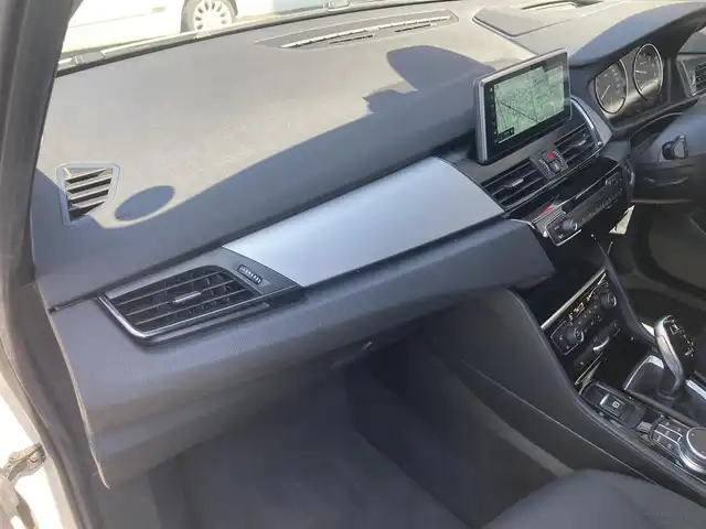 ＢＭＷ ２１８ｉ グランツアラー 熊本県 2019(令1)年 1.8万km アルピンホワイトⅢ ・スマートキー/・プッシュスタート/・インテリジェントセーフティ/・PDC自動起動/・パーキングアシスト/・クルーズコントロール(追従式)/・シートヒーター /・純正HDDナビ/　【DVD・Bluetooth・USB・MSV】/・バックカメラ/・ETC/・パワーバックドア/・LEDヘッドランプ/・LEDフォグランプ/・純正マット