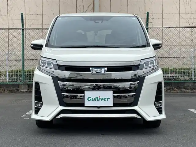 トヨタ ノア ハイブリッド Si ダブルバイビーⅡ 東京都 2020(令2)年 3.3万km ラグジュアリーホワイトパールクリスタルシャインガラスフレーク 純正10インチナビ/バックモニター/天吊モニター/プリクラッシュセーフティ/レーンディパーチャー/オートマチックハイビーム/クルーズコントロール/シートヒーター/両側電動スライドドア/ＥＴＣ