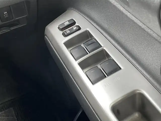 トヨタ カローラ ルミオン 1．8S 道東・釧路十勝 2015(平27)年 5.9万km ホワイトパールクリスタルシャイン 4WD/寒冷地仕様/社外ナビ/社外エアロ(F.S.R)/ワンセグTV/社外AW付夏タイヤ積込/シートカバー/プッシュスタート/スマートキー/ドアバイザー/フロアマット/HIDヘッドライト/オートライト