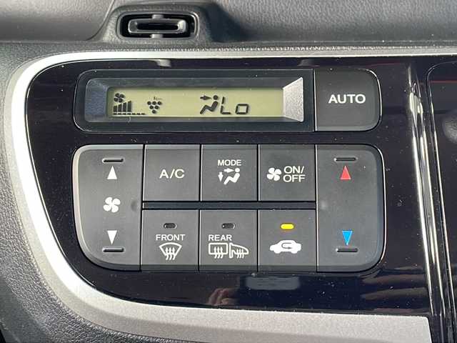 ホンダ Ｎ ＢＯＸ G SSパッケージ 道北・旭川 2015(平27)年 3.9万km プレミアムホワイトパール 純正メモリナビ/CD/DVD/BT/SD/TV/両側パワースライドドア/前席シートヒーター/ミラーヒーター/横滑り防止/純正エンジンスターター/純正フロアマット/ドアバイザー/社外AW付き冬タイヤ積込/保証書/取説/スマートキー/プッシュスタート/保証書/取説