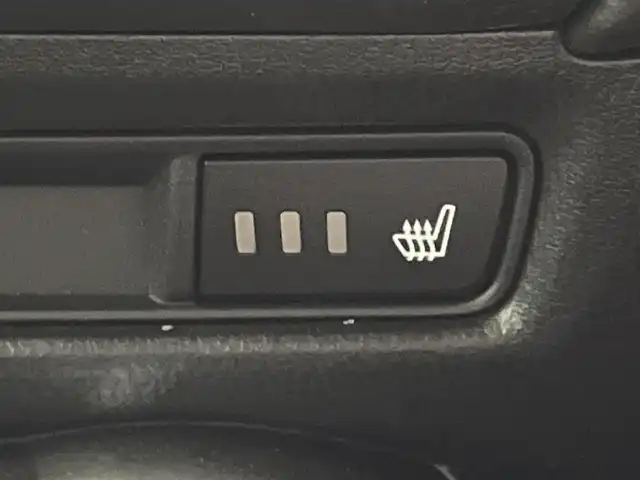 マツダ デミオ 13S ツーリング 三重県 2016(平28)年 2.5万km スノーフレイクホワイトパールマイカ 禁煙車/マツダコネクトナビ/AM/FM/CD/DVD/BT/USB/フルセグTV/バックカメラ/衝突軽減ブレーキ/BSM/LDA/純正ETC/シートヒーター（D席）/ステアリングスイッチ /革巻きステアリング/MTモード付きAT/純正フロアマット/スマートキー/プッシュスタート/社外アルミホイール/オートライト/LEDヘッドライト/HUD