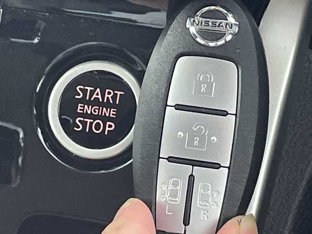 日産 セレナ ハイウェイスター G 愛知県 2017(平29)年 7.2万km カシミヤグレージュ 禁煙車/純正9インチナビ/（CD/DVD/Blu-ray/フルセグTV/Bluetooth）/全方位カメラ/フリップダウンモニター/デジタルルームミラー/プロパイロット/エマージェンシーブレーキ/レーンキープアシスト/追従式クルーズコントロール/クリアランスソナー/パーキングアシスト/ETC/ドライブレコーダー/純正16インチアルミホイール/スマートキー/プッシュスタート/純正フロアマット/LEDヘッドライト/フロントフォグライト/横滑り防止装置