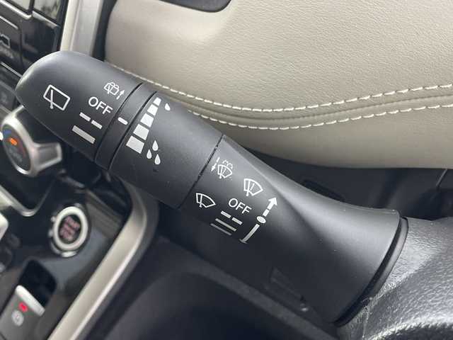日産 セレナ ハイウェイスター G 愛知県 2017(平29)年 7.2万km カシミヤグレージュ 禁煙車/純正9インチナビ/（CD/DVD/Blu-ray/フルセグTV/Bluetooth）/全方位カメラ/フリップダウンモニター/デジタルルームミラー/プロパイロット/エマージェンシーブレーキ/レーンキープアシスト/追従式クルーズコントロール/クリアランスソナー/パーキングアシスト/ETC/ドライブレコーダー/純正16インチアルミホイール/スマートキー/プッシュスタート/純正フロアマット/LEDヘッドライト/フロントフォグライト/横滑り防止装置