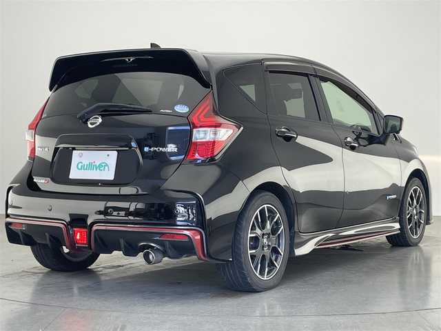 日産 ノート e－パワー ニスモ 愛知県 2017(平29)年 1.7万km スーパーブラック 純正ナビ/・フルセグＴＶ/・Ｂｌｕｅｔｏｏｔｈ/アラウンドビューモニター/デジタルインナーミラー/ＥＴＣ/エマージェンシーブレーキ/踏み間違い防止/レーンキープ/フォグランプ/ニスモ専用シート/スペアキー/禁煙車