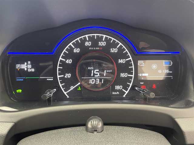 日産 ノート e－パワー ニスモ 愛知県 2017(平29)年 1.7万km スーパーブラック 純正ナビ/・フルセグＴＶ/・Ｂｌｕｅｔｏｏｔｈ/アラウンドビューモニター/デジタルインナーミラー/ＥＴＣ/エマージェンシーブレーキ/踏み間違い防止/レーンキープ/フォグランプ/ニスモ専用シート/スペアキー/禁煙車