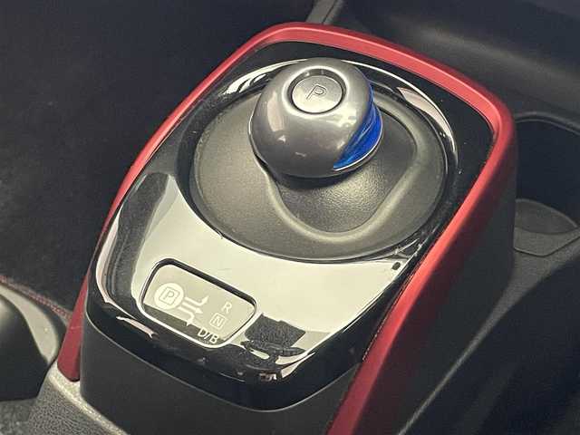 日産 ノート e－パワー ニスモ 愛知県 2017(平29)年 1.7万km スーパーブラック 純正ナビ/・フルセグＴＶ/・Ｂｌｕｅｔｏｏｔｈ/アラウンドビューモニター/デジタルインナーミラー/ＥＴＣ/エマージェンシーブレーキ/踏み間違い防止/レーンキープ/フォグランプ/ニスモ専用シート/スペアキー/禁煙車