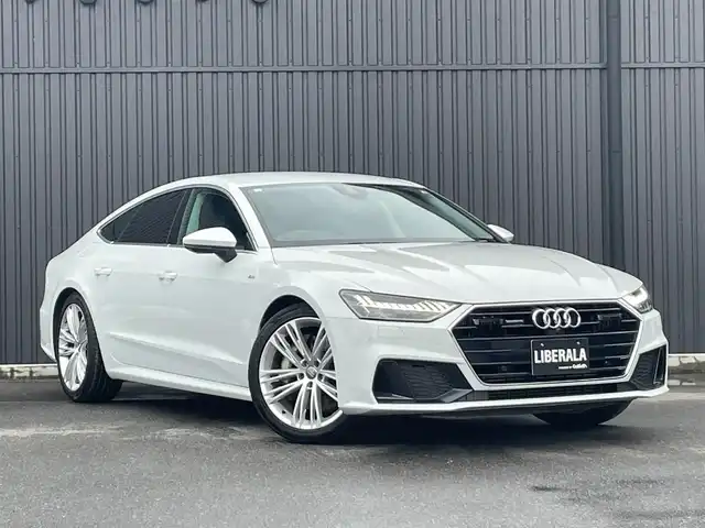 アウディ Ａ７ SB 55TFSIクワトロ デビューパッケージ 福島県 2019(令1)年 4.1万km グレイシアホワイトメタリック アシスタンスパッケージ/・フロントクロストラフィックアシスト・/・アウディプレセンスリヤ/・アウディサイドアシスト/・アウディプレセンス360/・サラウンドビューカメラ/・カーブストーンアシスト/・リヤサイドエアバッグ/・アダプティブウインドウワイパー/ドライビングパッケージ/・ダイナミックオールホイールステアリング/・ダンピングコントロールサスペンション/HDマトリクスLEDヘッドライトレーザーライトパッケージ/純正ナビ(USB/BT/SD)/フルセグTV/アダプティブクルーズコントロール/バーチャルコクピット/黒レザーシート/シートヒーター/パワーシート/純正20AW/取扱説明書/保証書/スペアキー