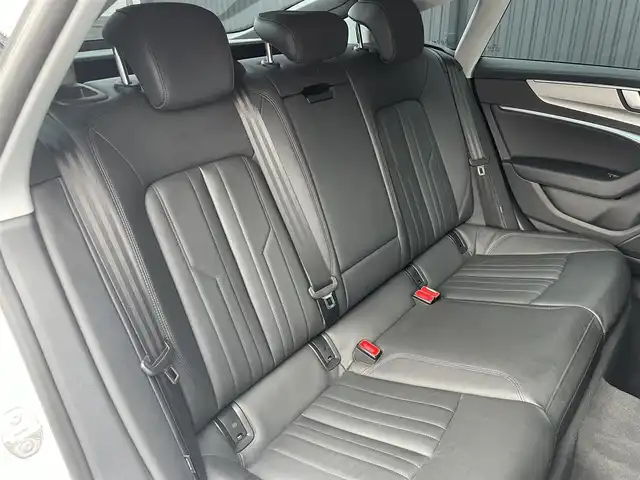 アウディ Ａ７ SB 55TFSIクワトロ デビューパッケージ 福島県 2019(令1)年 4.1万km グレイシアホワイトメタリック アシスタンスパッケージ/・フロントクロストラフィックアシスト・/・アウディプレセンスリヤ/・アウディサイドアシスト/・アウディプレセンス360/・サラウンドビューカメラ/・カーブストーンアシスト/・リヤサイドエアバッグ/・アダプティブウインドウワイパー/ドライビングパッケージ/・ダイナミックオールホイールステアリング/・ダンピングコントロールサスペンション/HDマトリクスLEDヘッドライトレーザーライトパッケージ/純正ナビ(USB/BT/SD)/フルセグTV/アダプティブクルーズコントロール/バーチャルコクピット/黒レザーシート/シートヒーター/パワーシート/純正20AW/取扱説明書/保証書/スペアキー