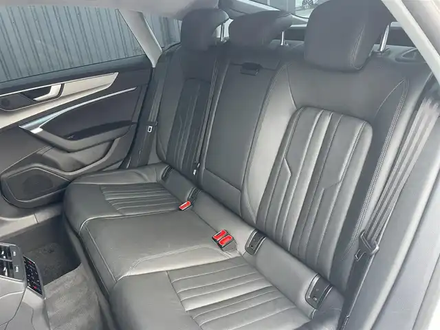 アウディ Ａ７ SB 55TFSIクワトロ デビューパッケージ 福島県 2019(令1)年 4.1万km グレイシアホワイトメタリック アシスタンスパッケージ/・フロントクロストラフィックアシスト・/・アウディプレセンスリヤ/・アウディサイドアシスト/・アウディプレセンス360/・サラウンドビューカメラ/・カーブストーンアシスト/・リヤサイドエアバッグ/・アダプティブウインドウワイパー/ドライビングパッケージ/・ダイナミックオールホイールステアリング/・ダンピングコントロールサスペンション/HDマトリクスLEDヘッドライトレーザーライトパッケージ/純正ナビ(USB/BT/SD)/フルセグTV/アダプティブクルーズコントロール/バーチャルコクピット/黒レザーシート/シートヒーター/パワーシート/純正20AW/取扱説明書/保証書/スペアキー