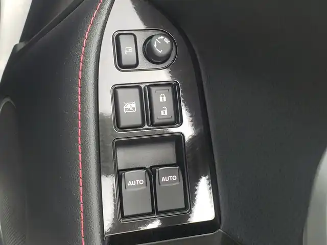 トヨタ ８６ GT 愛知県 2019(平31)年 8.2万km クリスタルホワイトパール ６F/BLITZダイレクトサクションパイプ/BLITZ車高調/TYPE HUTキャリパー/マフラーカッター/社外フロントスポイラー/スワンネッグリアウィング/社外ディスプレイオーディオ/・Bluetooth/・FM/AM/クルーズコントロール/革巻きステアリング/ステアリングリモコン/バックカメラ/社外USB/ETC